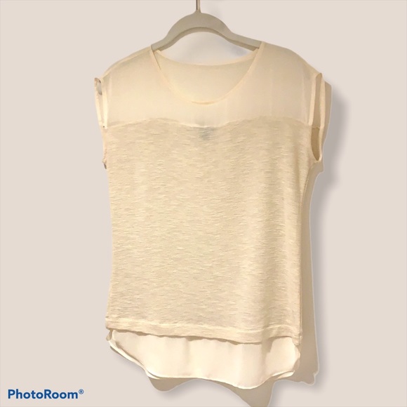 Ann Taylor sleeveless top. Cream color. - Picture 2 of 7
